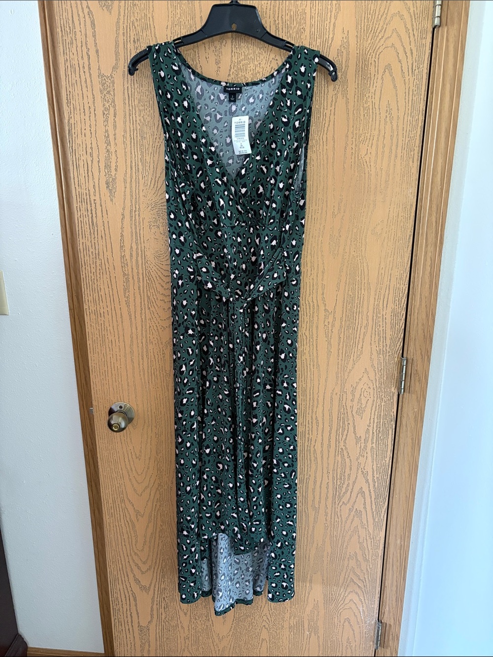 torrid Green Leopard-Print Sleeveless Maxi Dress